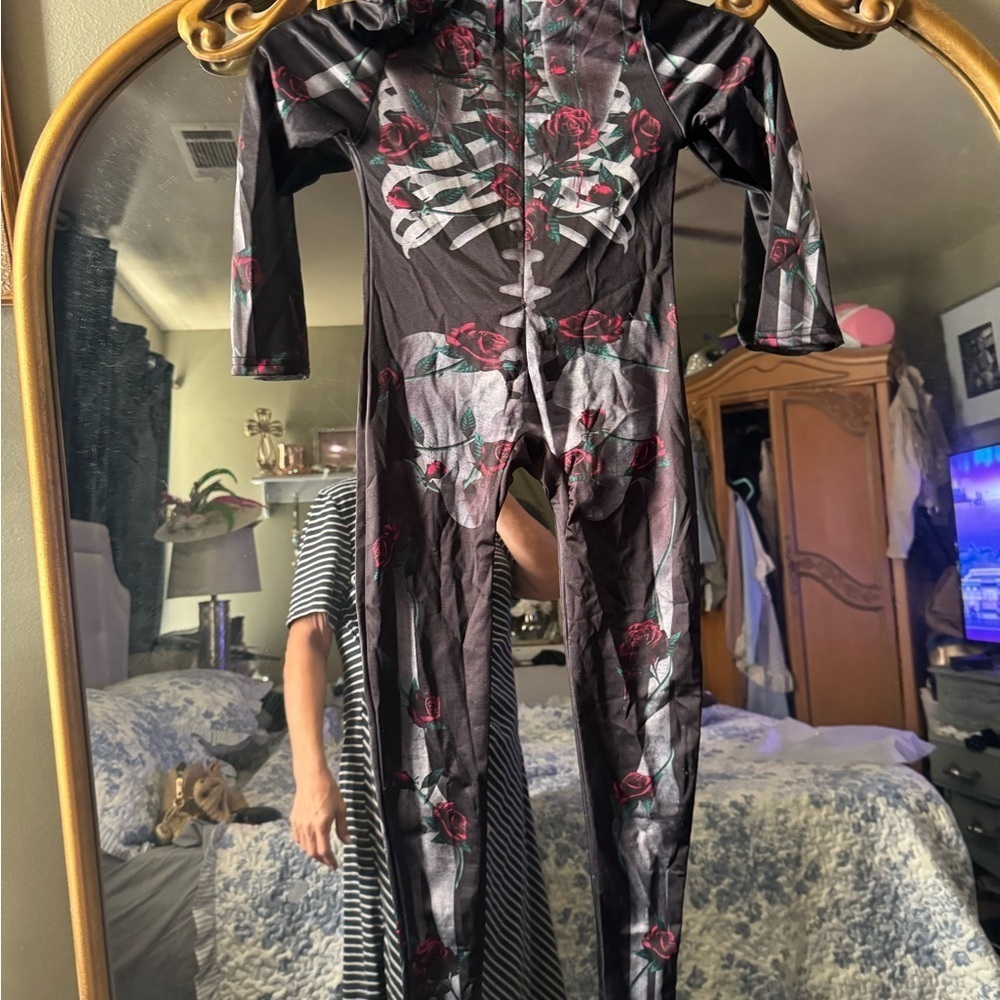 Women's Skeleton and Rose bodysuit - Picture 3 of 9